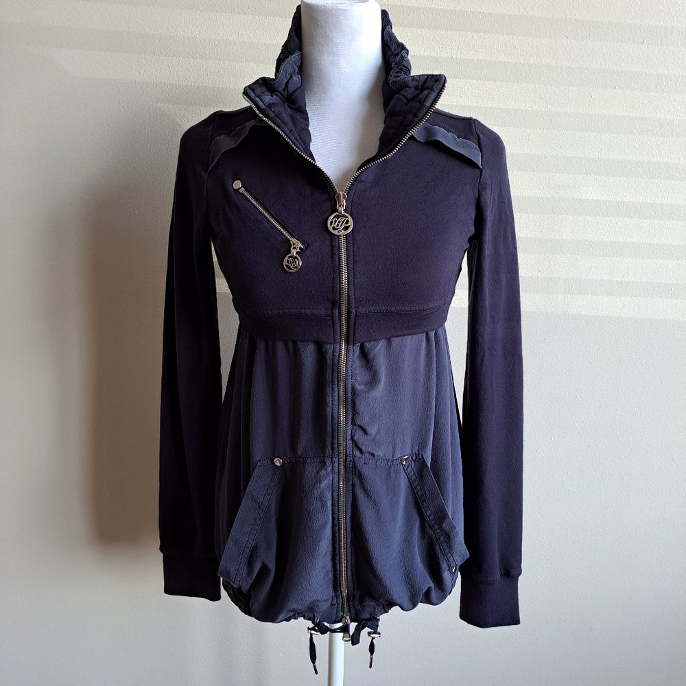 VDP Italian Navy Blue Sweater Size 42